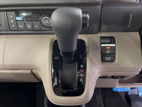 Honda N-BOX Joy