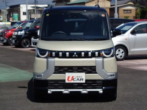 Mitsubishi Delica Mini