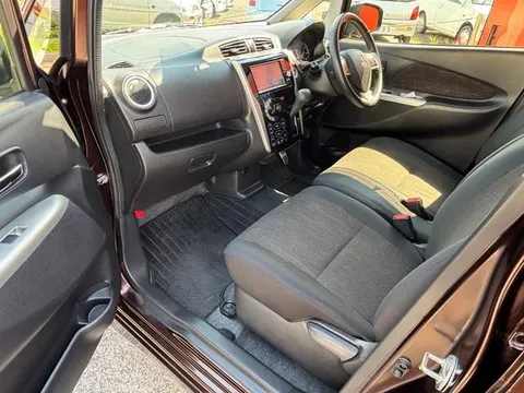 Mitsubishi eK Custom