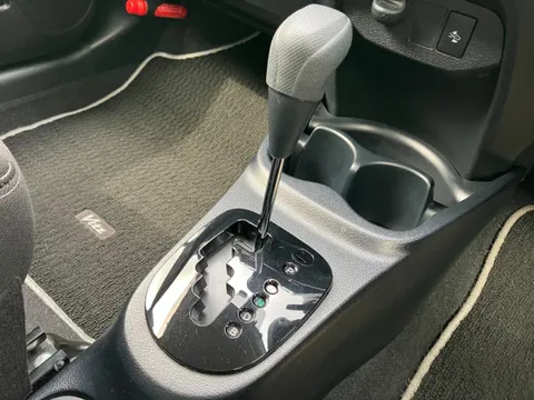 Toyota Yaris (Vitz)