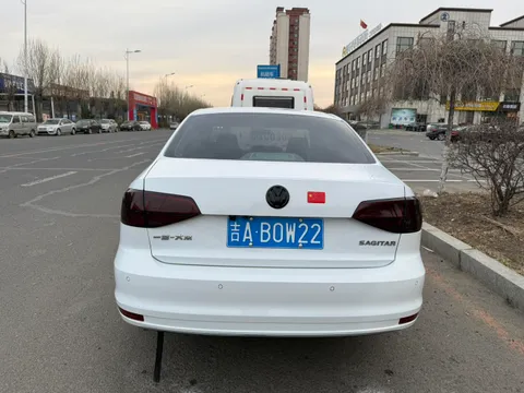 Volkswagen Sagitar