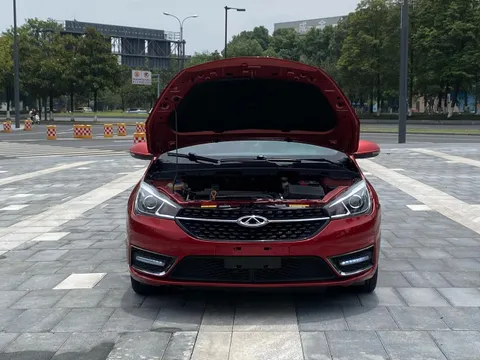 Chery Arrizo 5