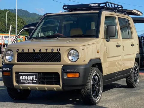 Daihatsu Naked