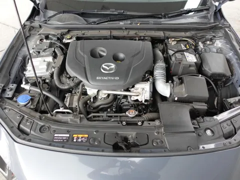 Mazda MAZDA3 Fastback