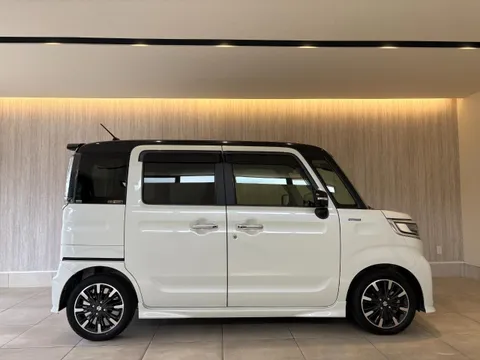 Suzuki Spacia Custom