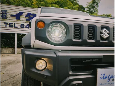 Suzuki Jimny Sierra