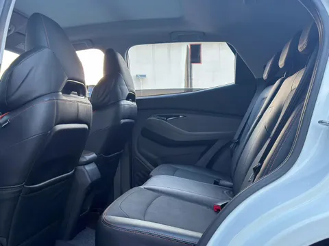 Baojun RS-3