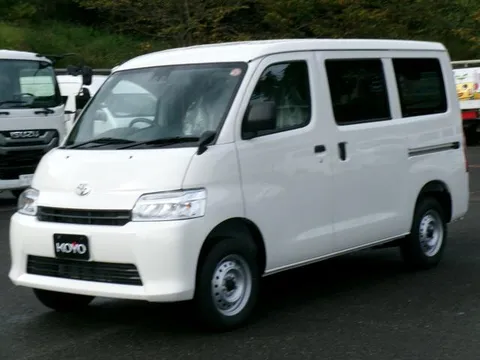 Toyota TownAce Van