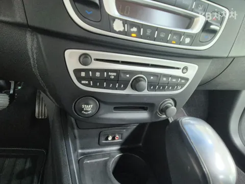 Renault SM3