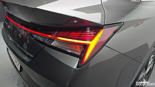 Hyundai Elantra (Avante)