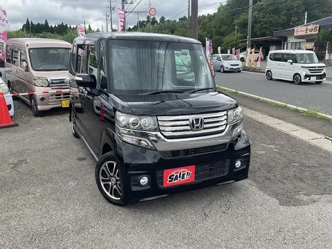 Honda N-BOX Custom