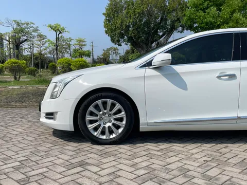 Cadillac XTS