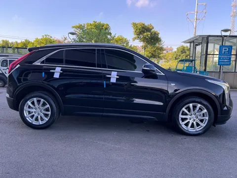 Cadillac XT4
