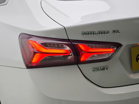 Chevrolet Malibu XL