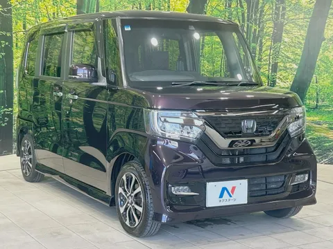 Honda N-BOX Custom