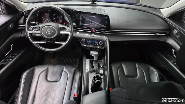 Hyundai Elantra (Avante)