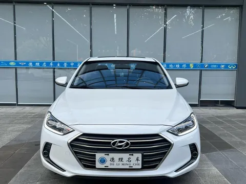 Hyundai Elantra (Avante)