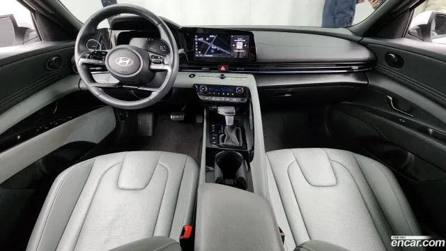 Hyundai Elantra (Avante)
