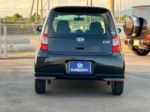Daihatsu Esse