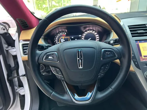 Lincoln MKZ
