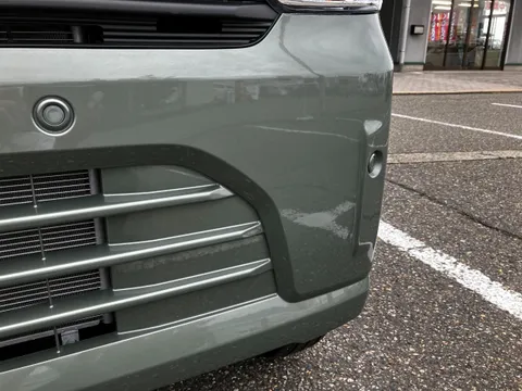 Nissan Clipper Van