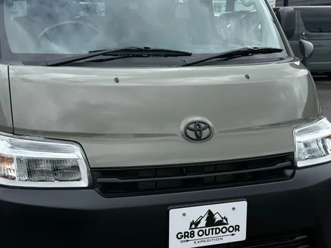 Toyota TownAce Van