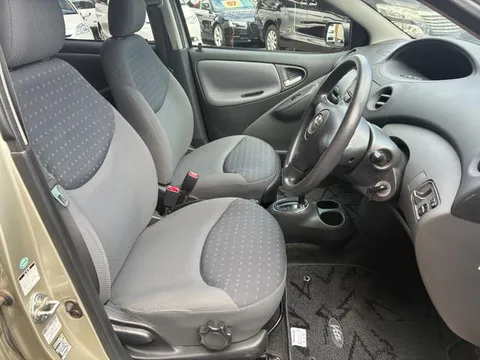 Toyota Yaris (Vitz)