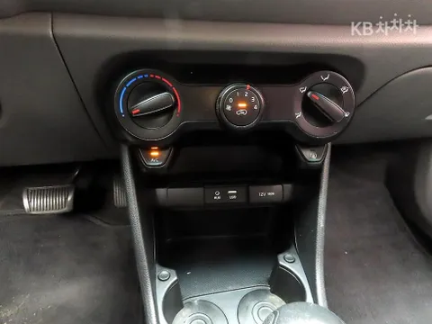 Kia Deluxe