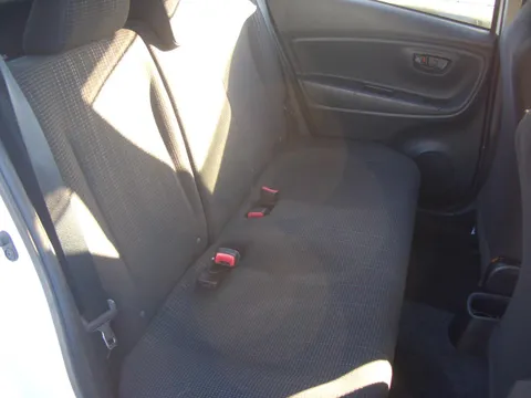 Toyota Yaris (Vitz)