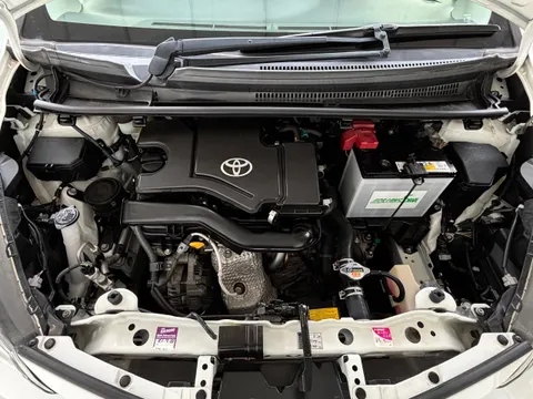 Toyota Yaris (Vitz)