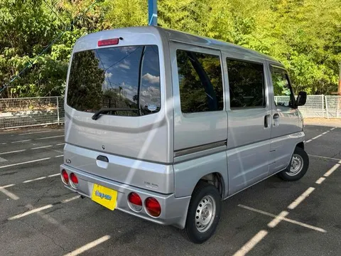 Mitsubishi Minicab Van