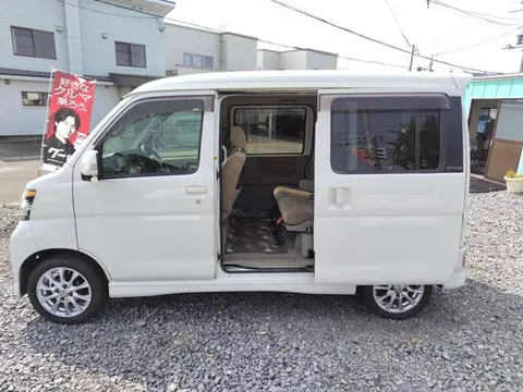Daihatsu Atrai Wagon
