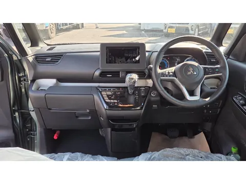 Mitsubishi Delica Mini
