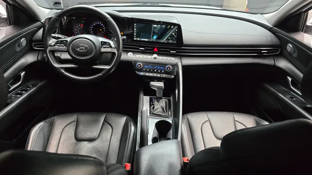 Hyundai Elantra (Avante)