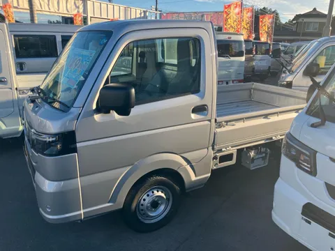 Nissan Clipper Truck