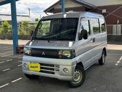Mitsubishi Minicab Van