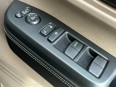 Honda N-BOX Joy