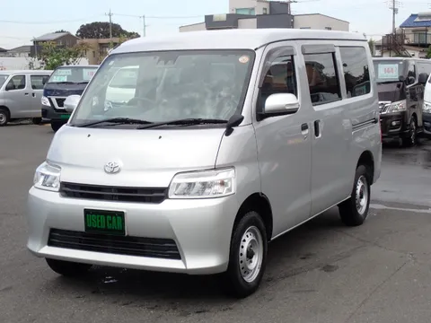 Toyota TownAce Van