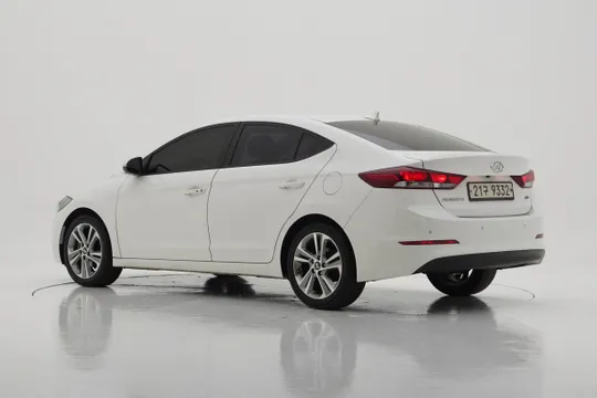 Hyundai Elantra (Avante)
