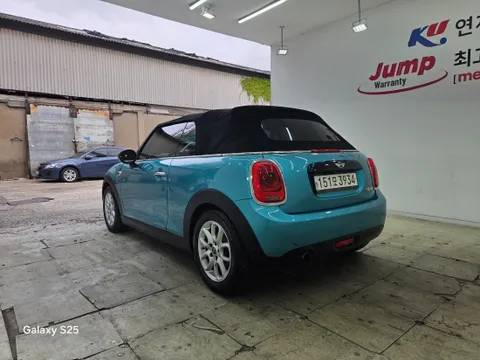 MINI Cooper Convertible