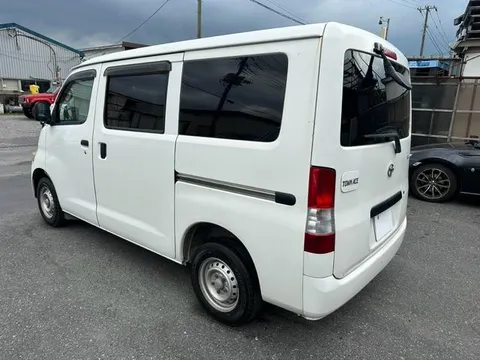 Toyota TownAce Van