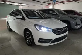 Chery Arrizo 5