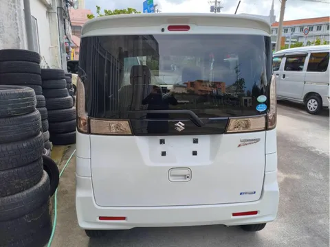 Suzuki Spacia