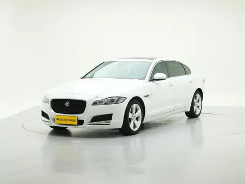 Jaguar XFL