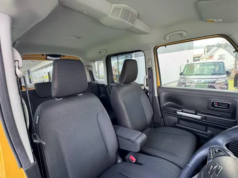 Suzuki Spacia Gear