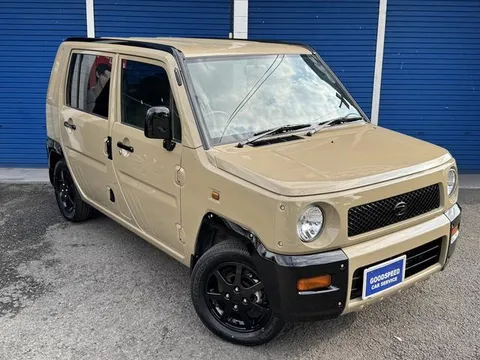 Daihatsu Naked
