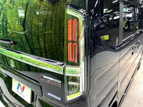 Suzuki Spacia Custom