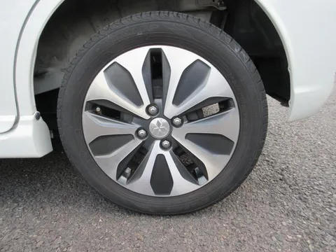 Mitsubishi Delica D:2