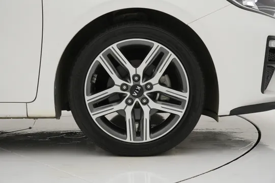 Kia Cerato (K3)