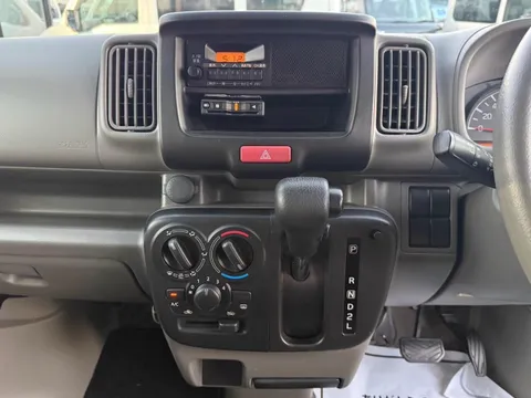 Nissan Clipper
